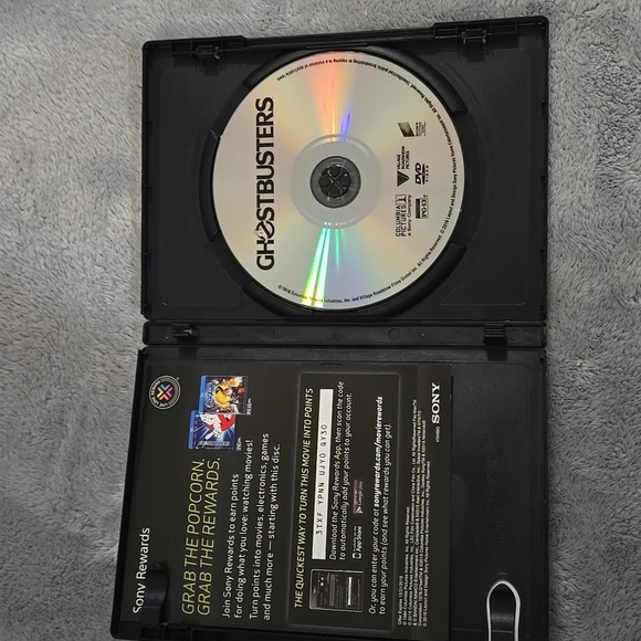 Ghostbusters: Answer the Call DVD - Picture 3 of 3